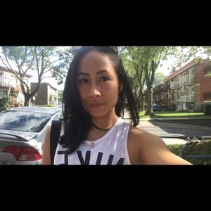 Meet your Posher, Joly